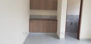 Warehouse/Go-Down to Let;Mlolongo