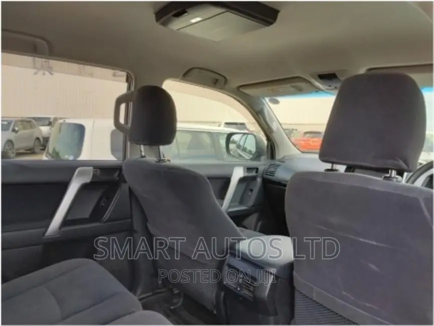 Toyota Land Cruiser 2018 Blue