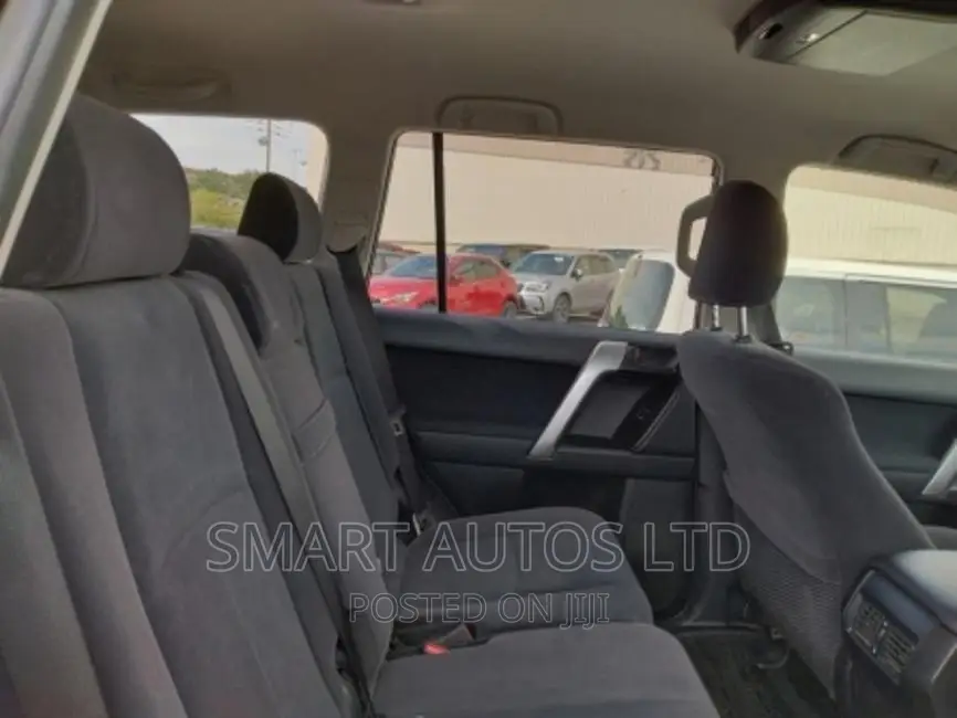 Toyota Land Cruiser 2018 Blue