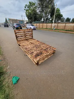 Smoked/Blazed Pallet Bed - 4x6 Pallets Bed