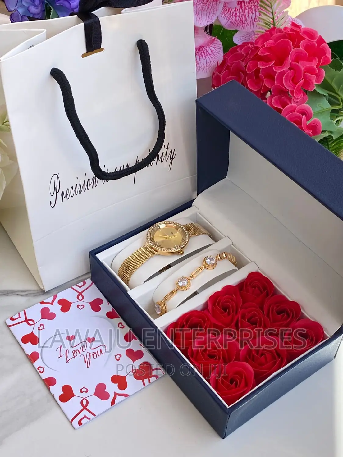 Gold Floral Set