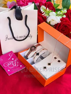 Black 5 in 1 Gift Set