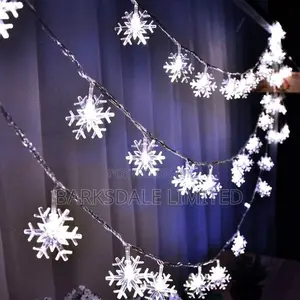Whi Snowflake String Christmas Lights 3M LED Fairy 240v Xmas