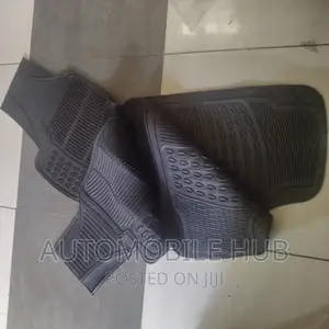 4 Piece Rubber Heavy Duty Floor Mats Seven Seater Floor Mats