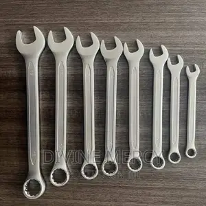 Spanners/Screw Drivers/Screwdriver