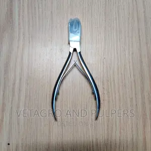 Pig Tooth Clippers