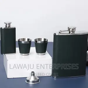 Green Portable Flagon Hip Flask Set