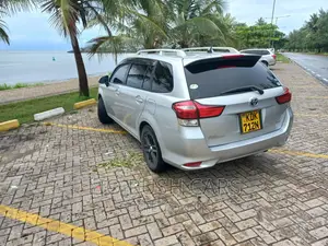 Toyota Corolla Fielder 2015 Silver