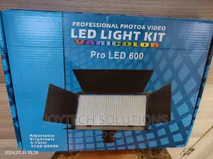 Varicolor Pro Led 600. Two Batteries, AC Adapter and Dripete