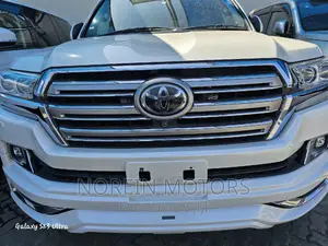 Toyota Land Cruiser 2017 Pearl