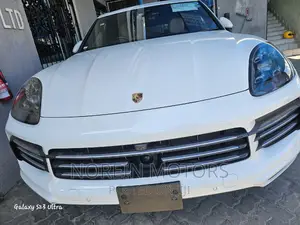 Porsche Cayenne 2019 Pearl