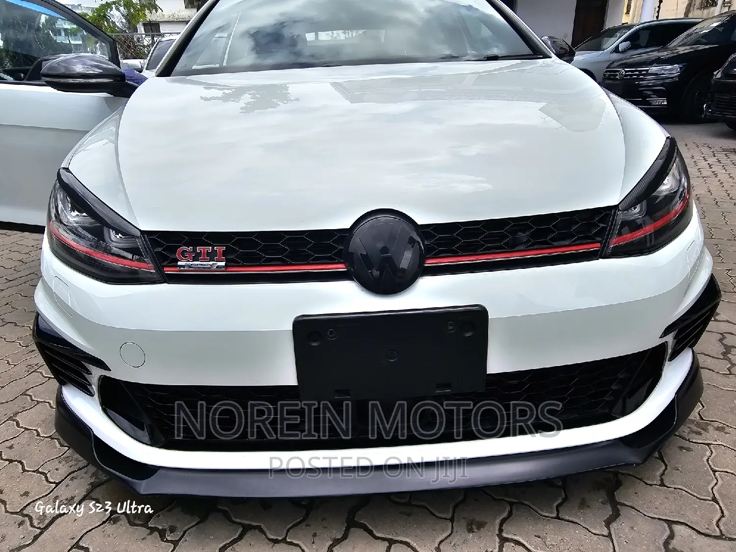 Volkswagen Golf 2018 White