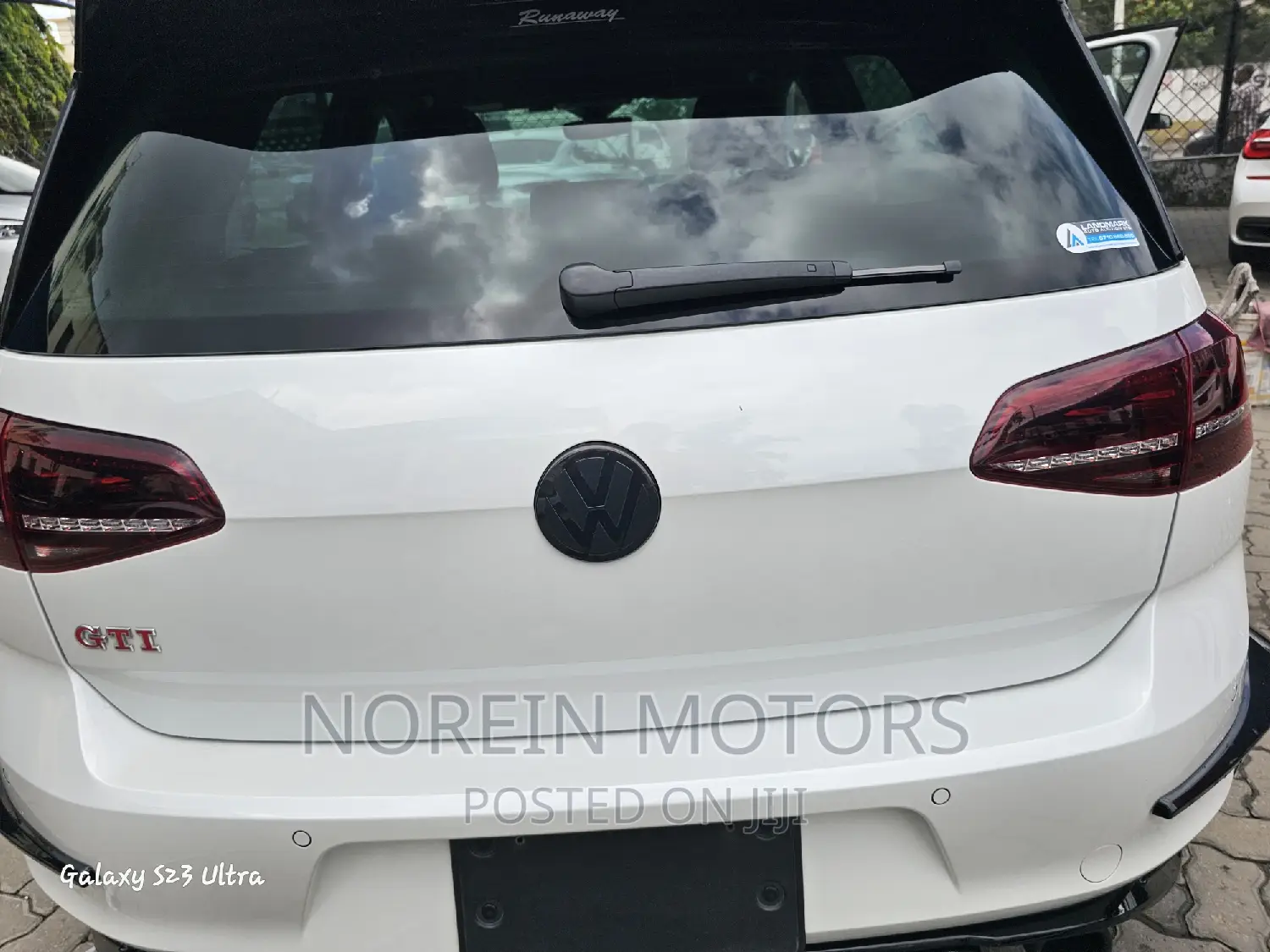 Volkswagen Golf 2018 White