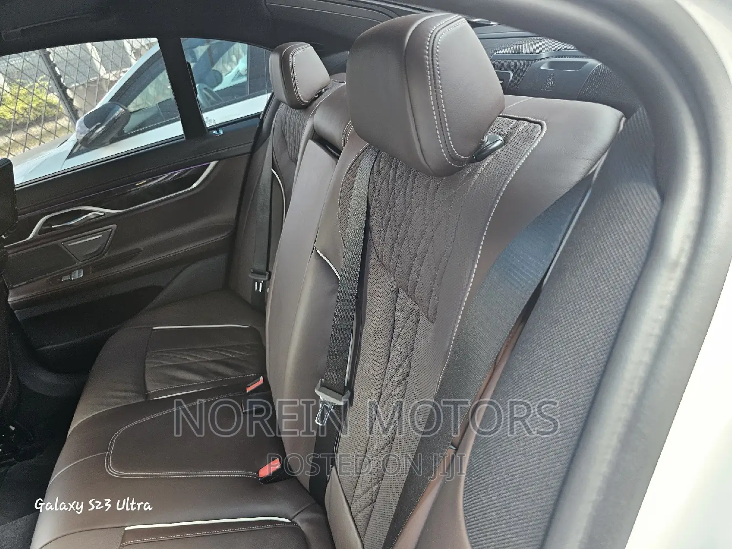 BMW 7 Series 2018 Off white