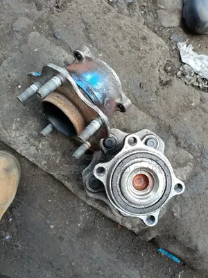 Rear Hub Nissan Teana
