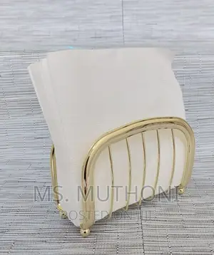 Thick Metallic Serviet Holder in Two Colours Gold and Black