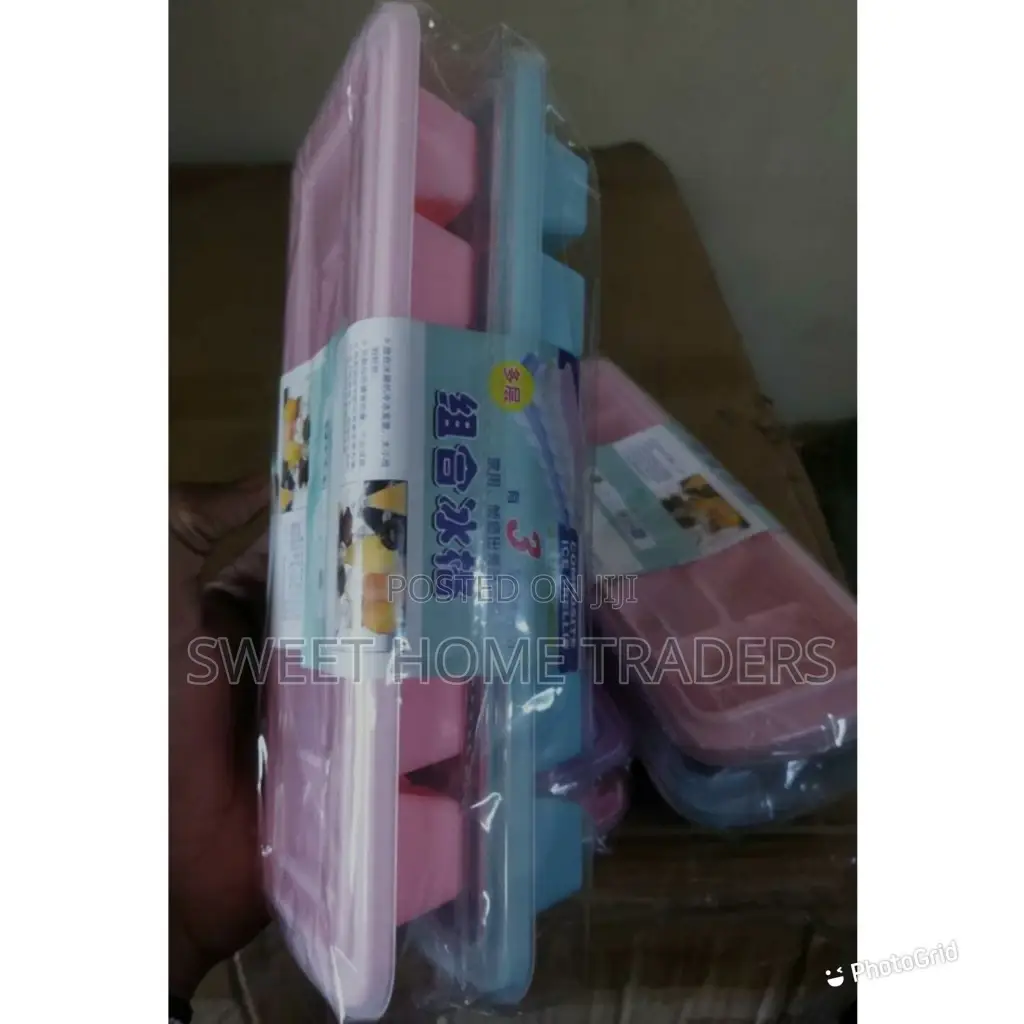 Silicon Ice Cube Maker With Top Cover