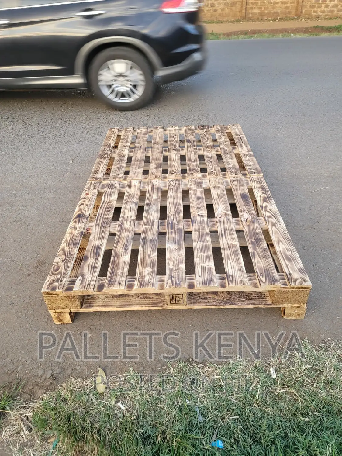 Pallet Bed- 4*6 Raised Pallet Bed. (Tt06)
