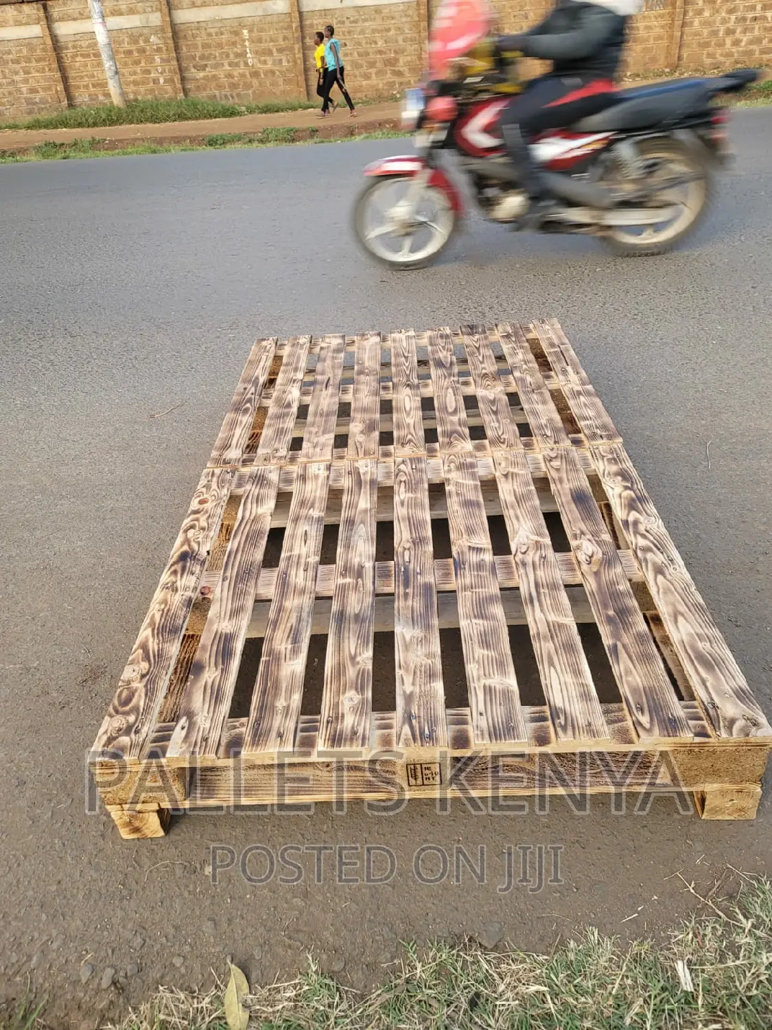 4×6 Pallet Bed- 4*6 Slightly Raised Pallet Bed. Bn06
