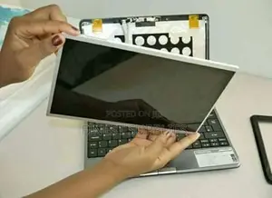 Laptop Screens Replacement Leaders