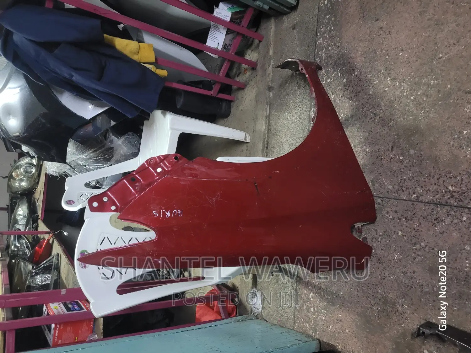 Auris 2014 Wing