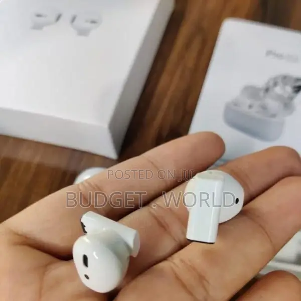 White Airpod Pro 5s