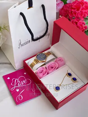 Blue Floral Gift Set