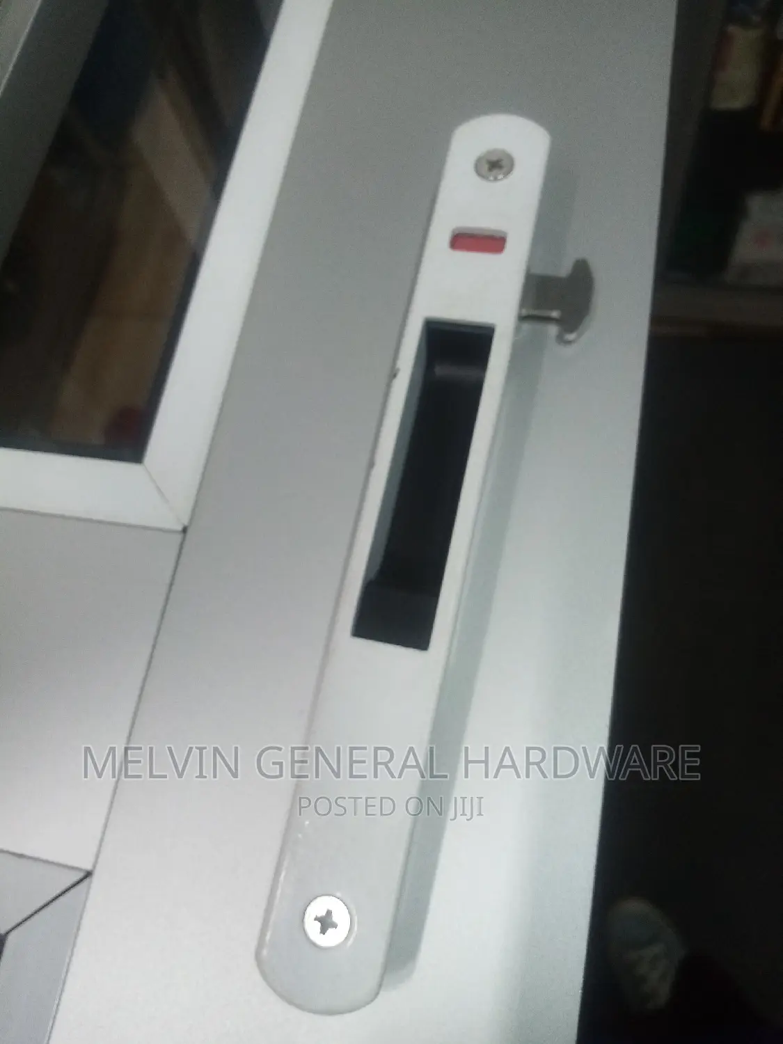 China Lock White