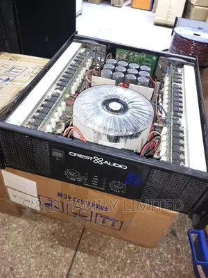 Crest Audio CA 28 Ex-Uk Power Amplifier