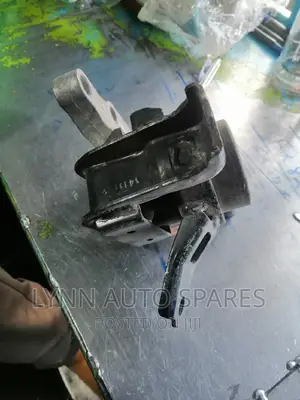 Suzuki Alto R06 Engine Mounting