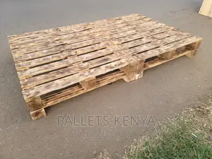Pallet Bed- 4*6 Slightly Raised Pallet Bed. (HE04)