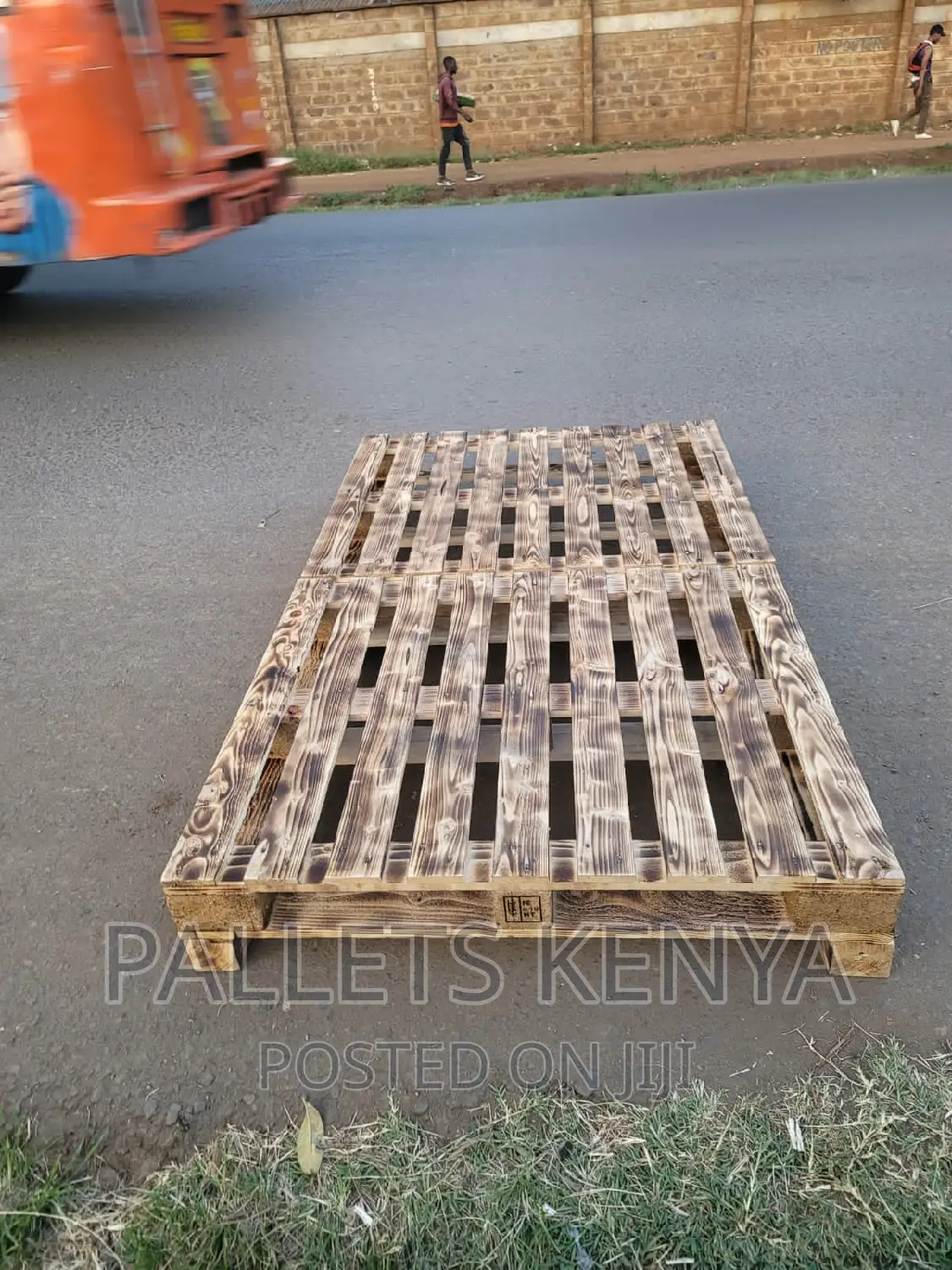Pallet Bed- 4*6 Raised Pallet Bed. (Sl06,)