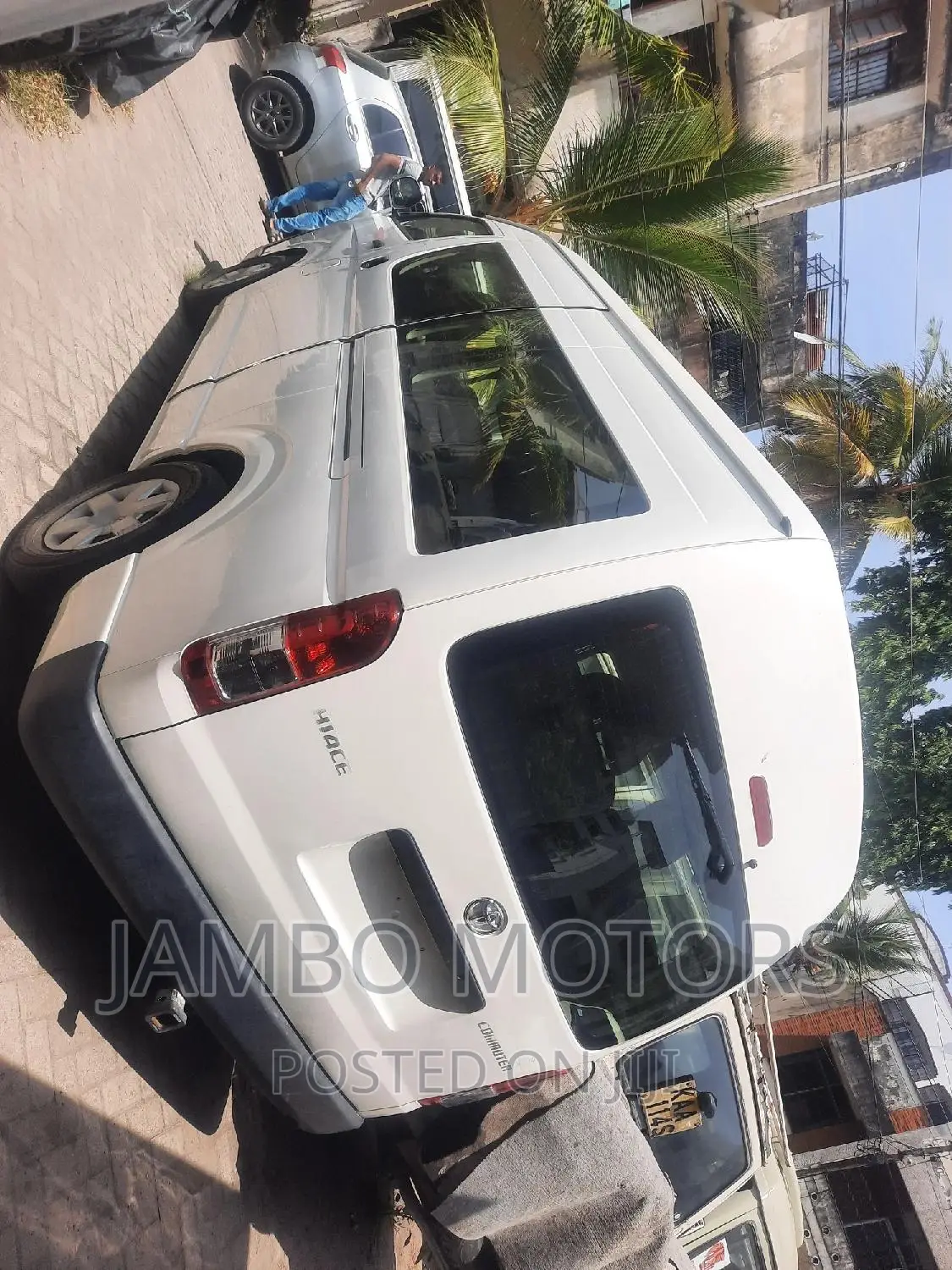 Toyota HiAce 2016 White