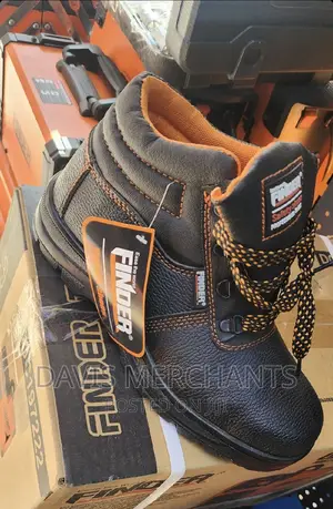 Safety Boots Size No 42