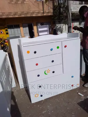 Morden MDF Baby Chest of Drawers 4 by 4 Fitts
