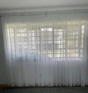 Hotel Sheer Curtains to Allow Light Into the Hotel Room