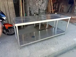 Full Length Stainless Steel Working Table: 