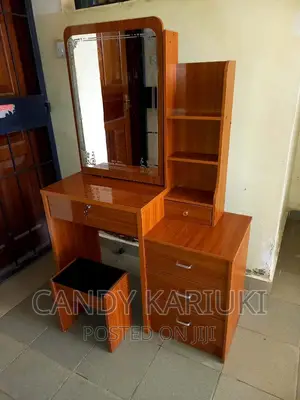 Beautiful Sliding Mirror Dresser