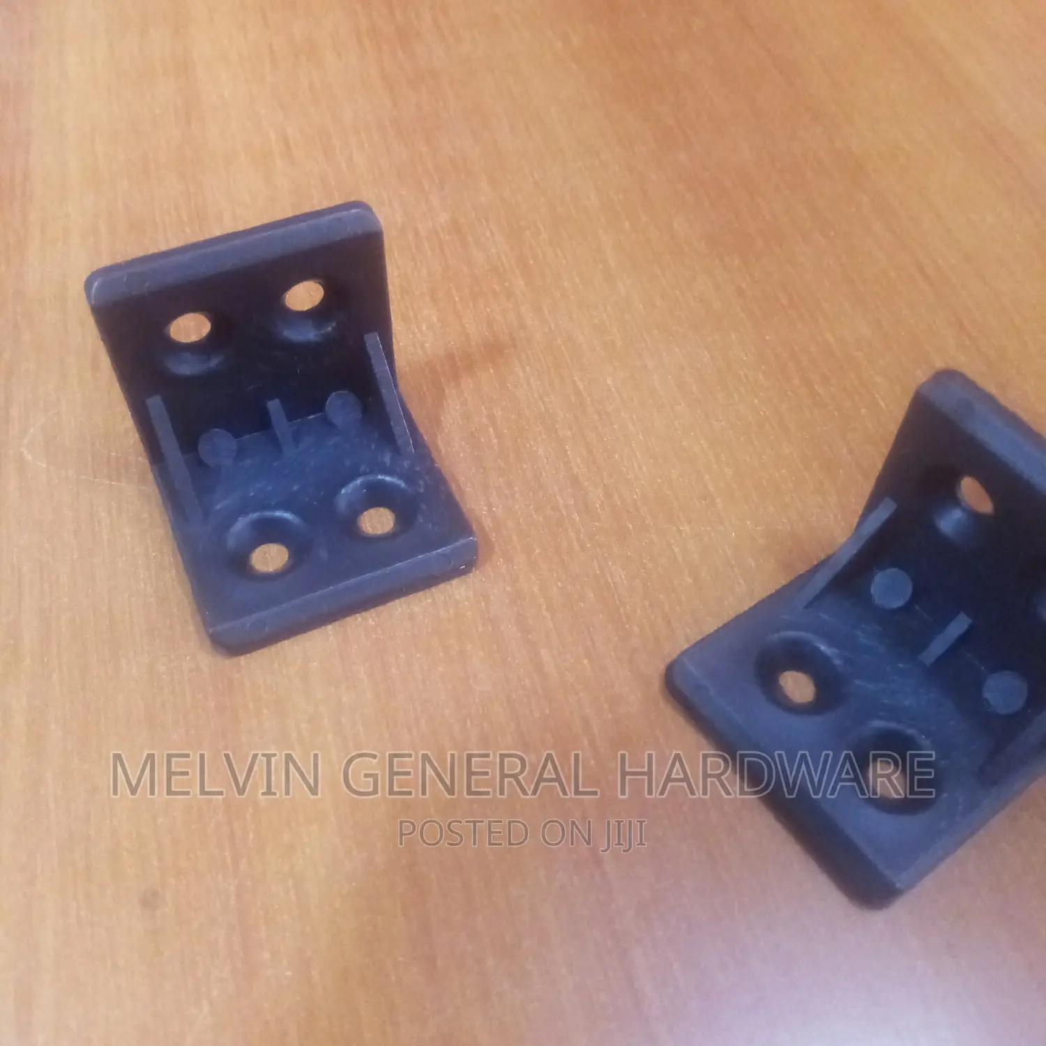 Small Black Plastic Shelf Bracket