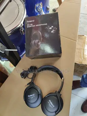 Roland Studio Headphones