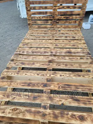 Pallet Bed- 4*6 Blazed and Detachable Pallet Bed. (HT09)