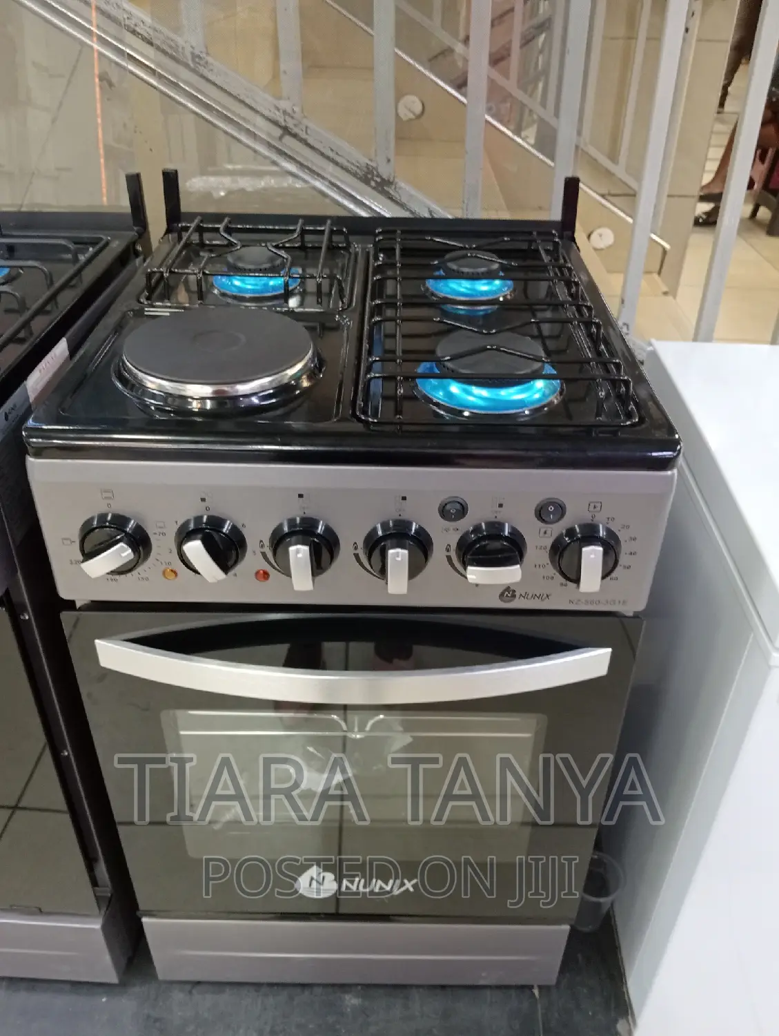 Nunix 3 Gas + 1 Hot Plate With Electric Oven
