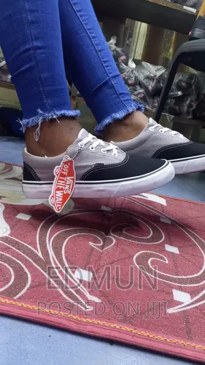 Unisex Rubber Shoes Vans On Offer