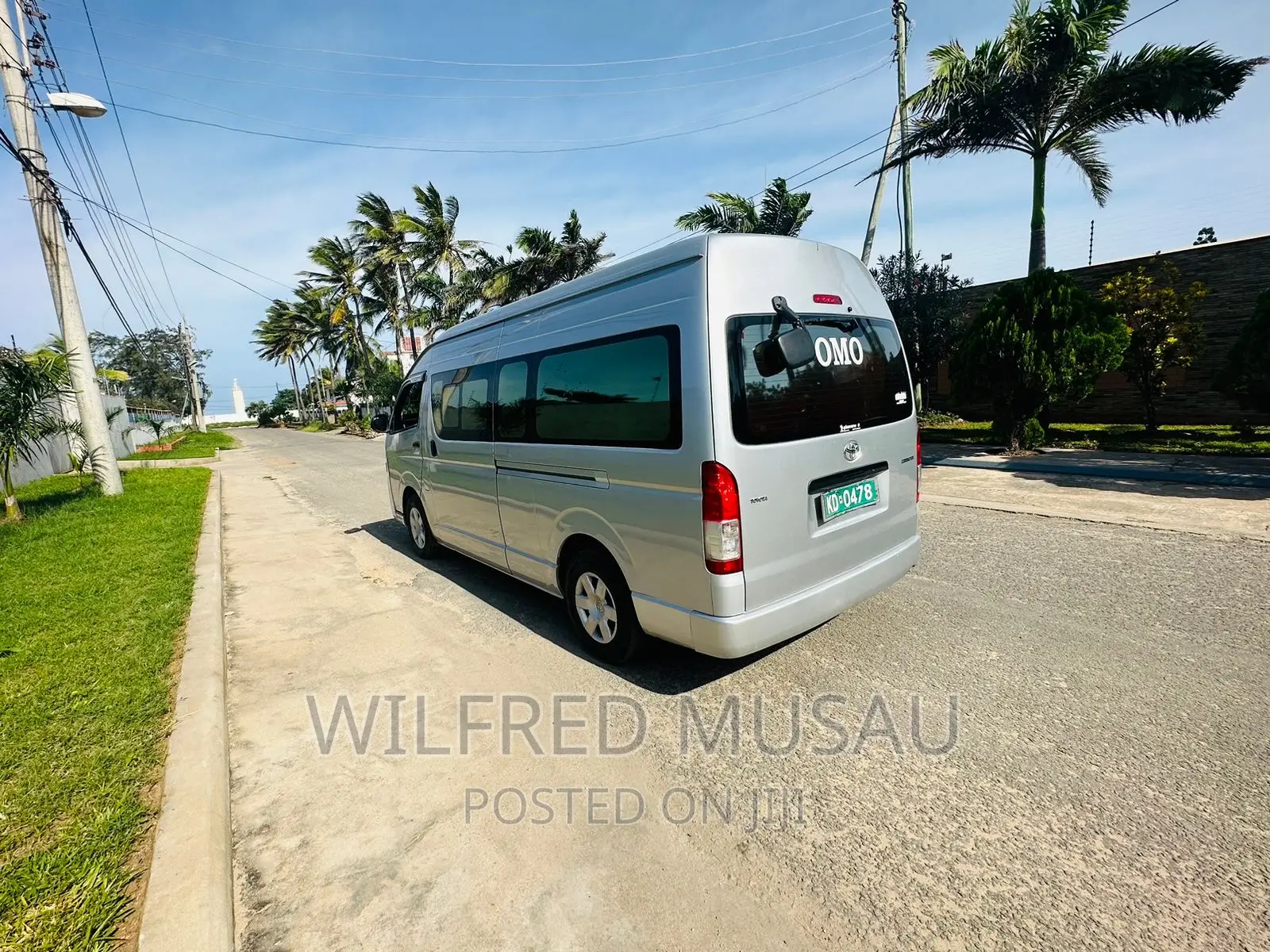 Toyota Grand HiAce 2015 Silver