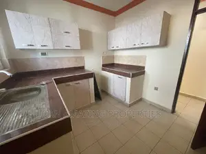 3bdrm Apartment in Msa With Swimming, Mtwapa for sale