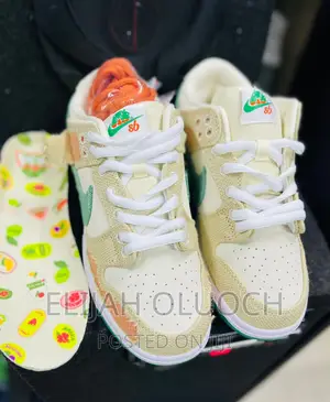 Nike SB Dunk Low Jarrtos
