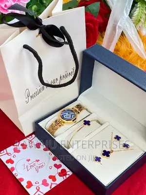 Blue Flower Design Women's Necklace Gift Package