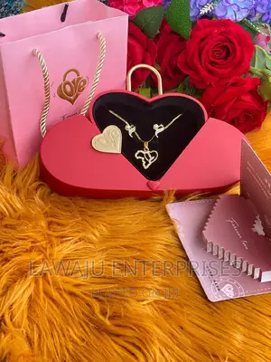 Red Forever Love Valentine's Ladies Gift Set