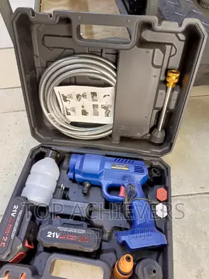Portable/Rechargeable Cordless Carwash/Pressure Washer 21v