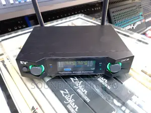 UHF86 EV Wireless Microphone With Rechargeable Receiver
